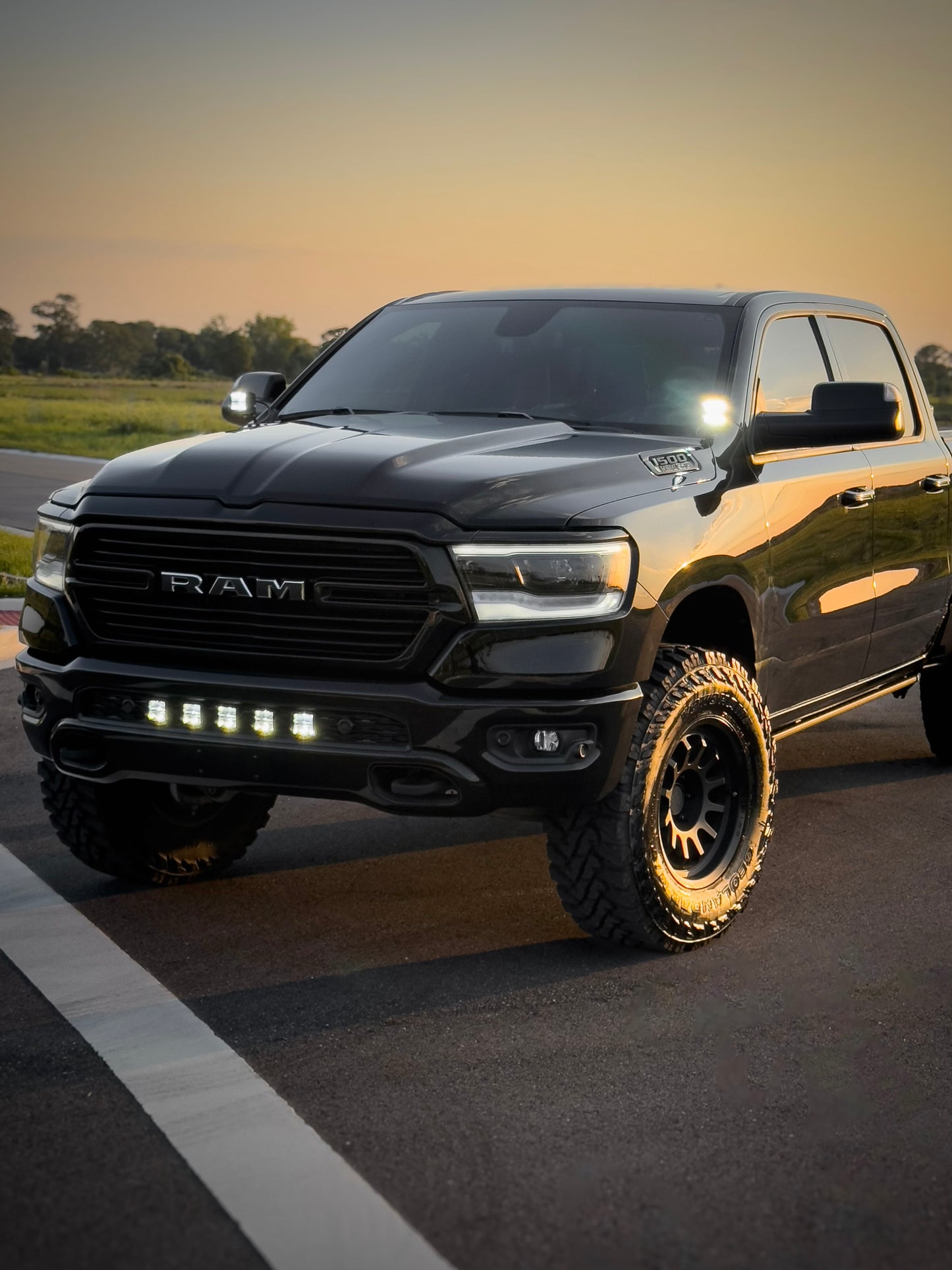 2019-2024 Ram 1500 DT Lower Grille + LED Mount Kit